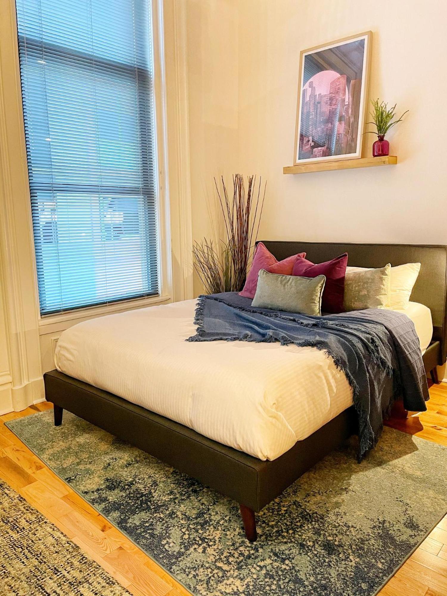 New Haven Stays Room photo